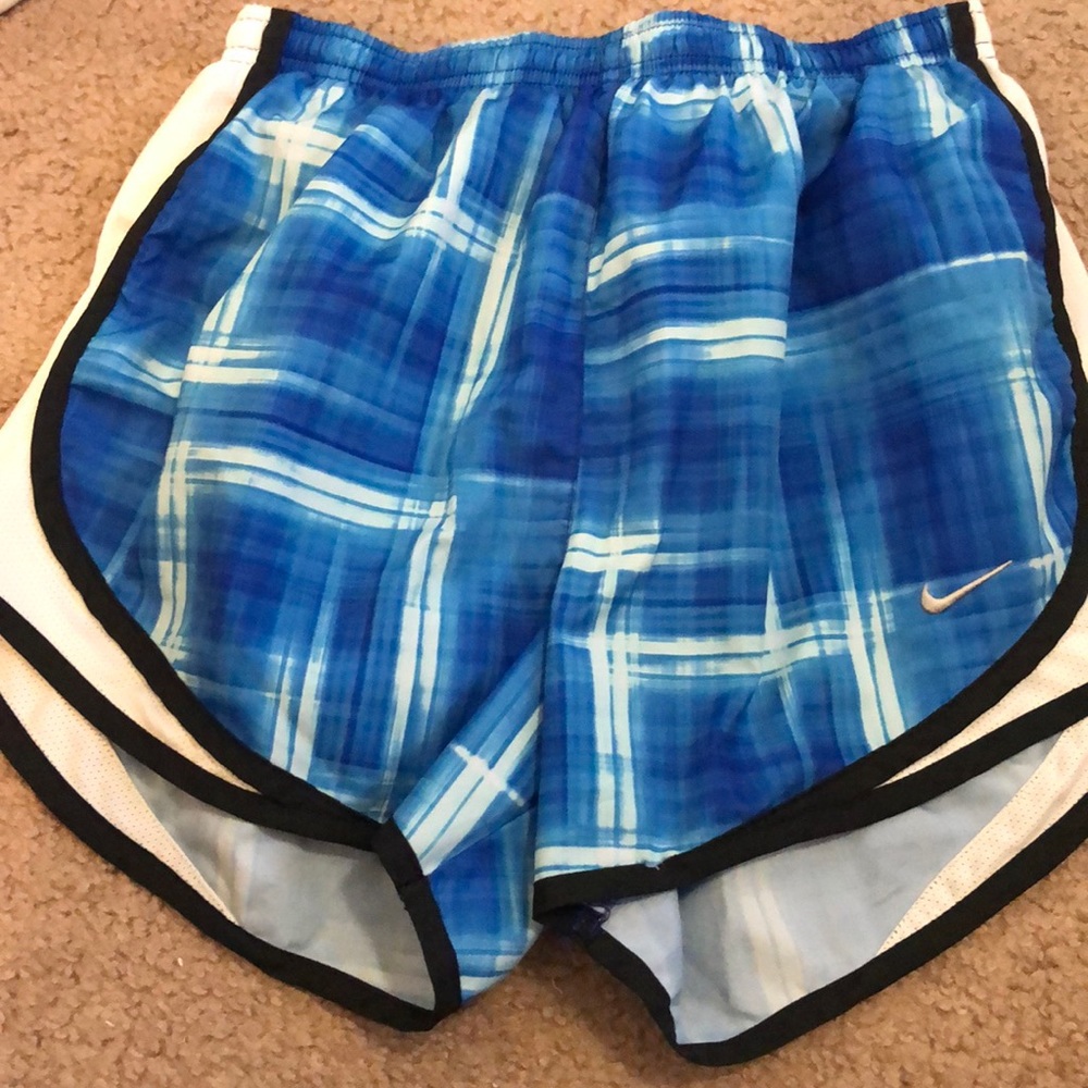 Nike shorts xs